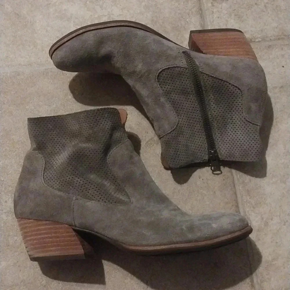 Korkease Sherrill Pietra Suede 8.5 - Picture 2 of 8